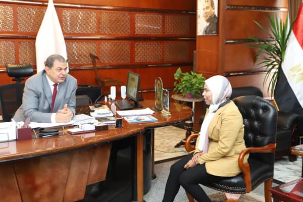 وزير القوى العاملة