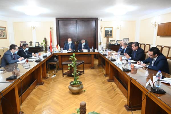 وزيرا التموين والإسكان