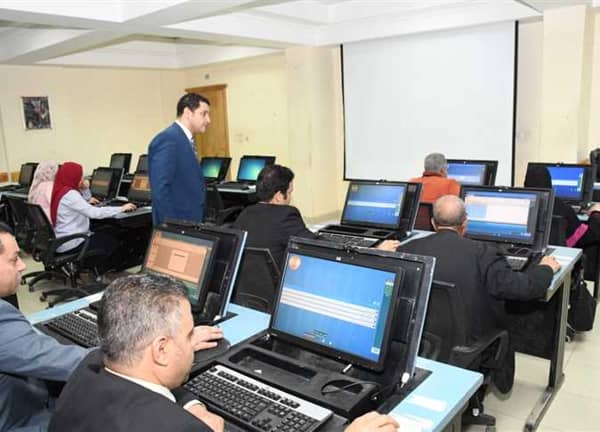 موظفين الدولة