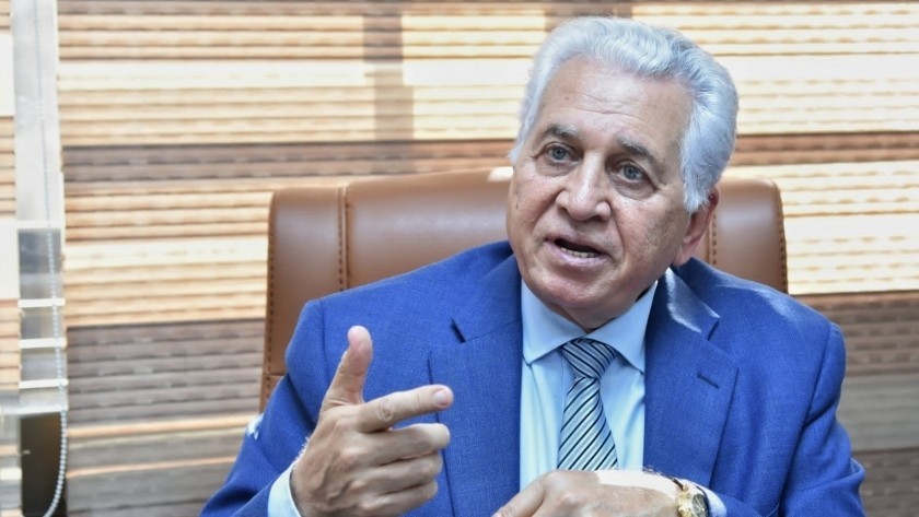 الدكتور مصطفى هديب الخبير الاقتصادى