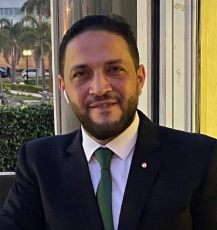 عمرو عبدالله خبير أسواق المال