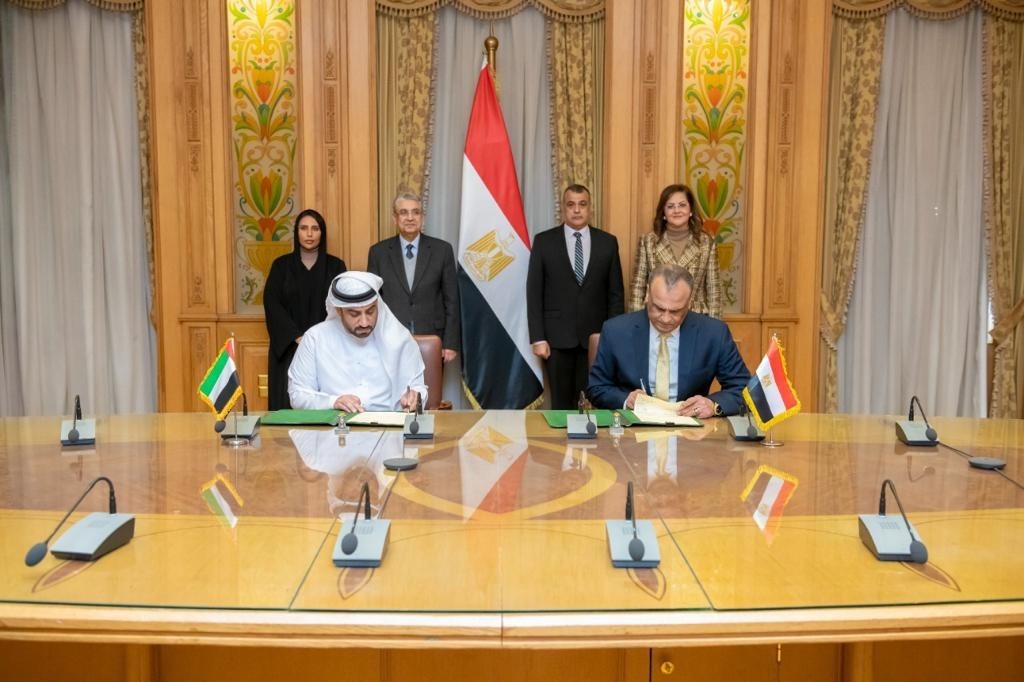 توقيع مذكرة تفاهم بين حلوان للصناعات غير الحديدية ودوكاب الإماراتية