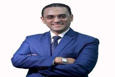 الدكتور أحمد شوقي