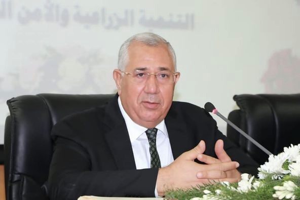 وزير الزراعة