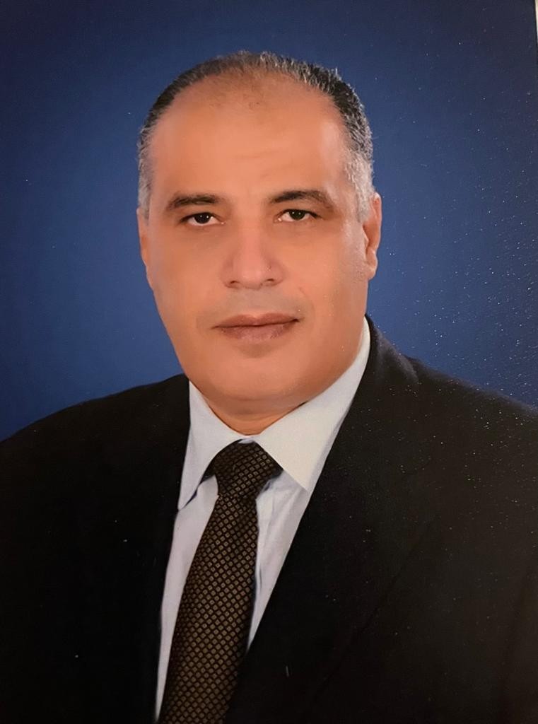 الدكتور علاء عزوز رئيس قطاع الإرشاد الزراعي