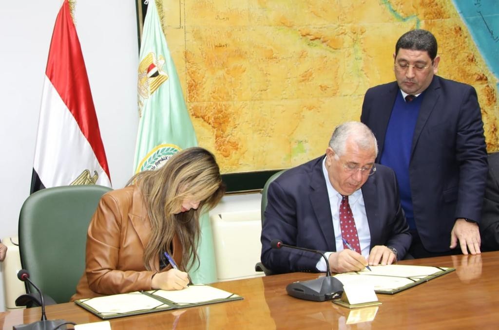 وزارة الزراعة والتحالف الوطني يوقعان برتوكول تعاون لدعم المزارعين 