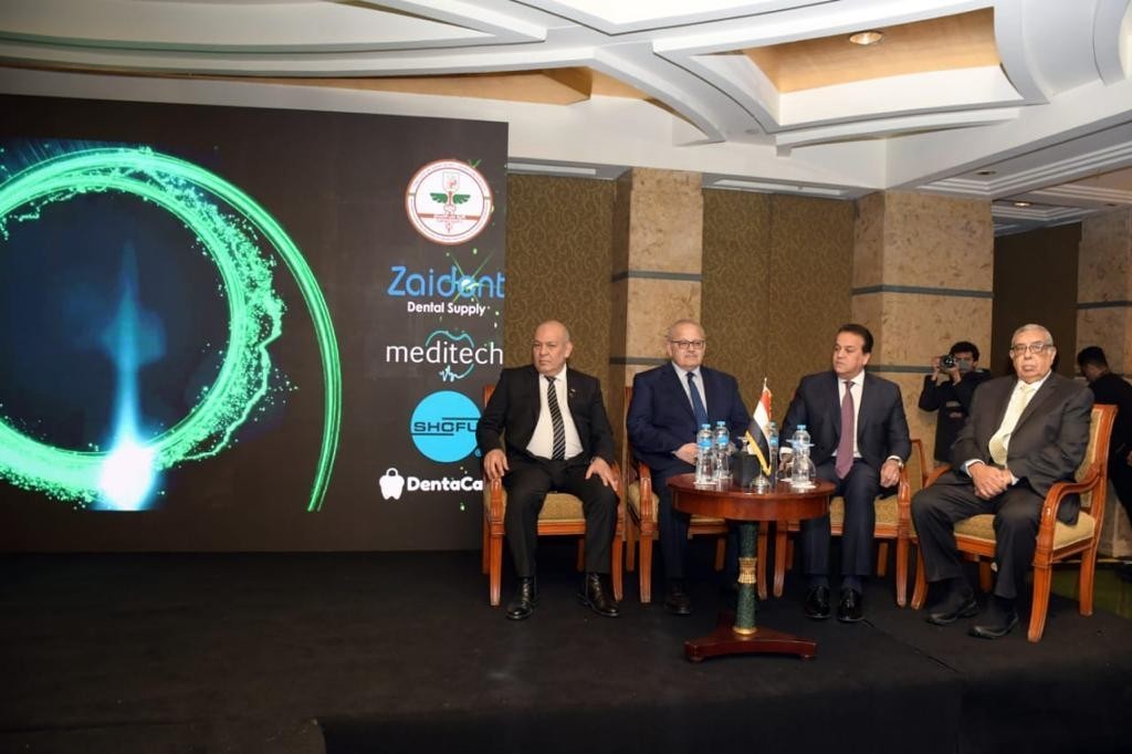 الخشت وعبد الغفار يفتتحان مؤتمر طب الأسنان