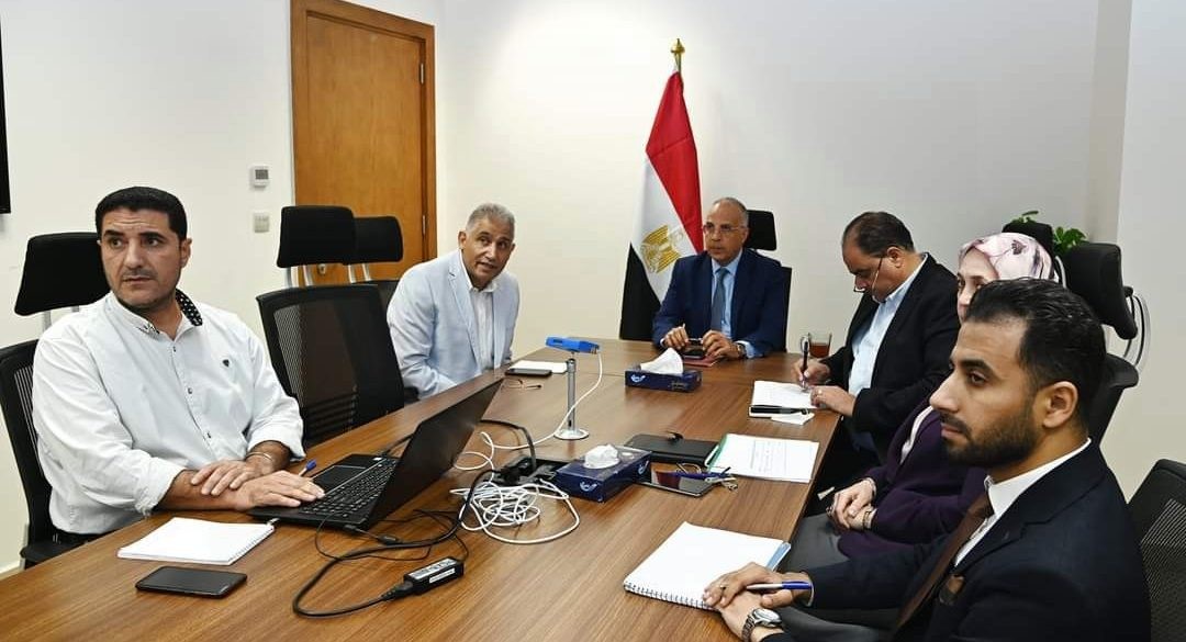 اجتماع وزير الرى
