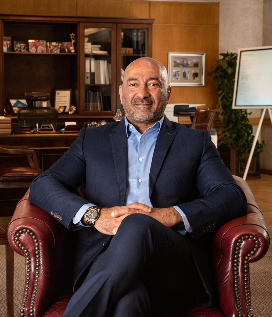 محمد أبو طالب نائب الرئيس التنفيذي للشئون التجارية بالشركة المصرية للاتصالات "WE"