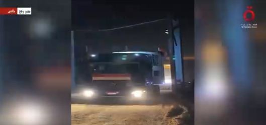 عبور 20 شاحنة جديدة إلى قطاع غزة