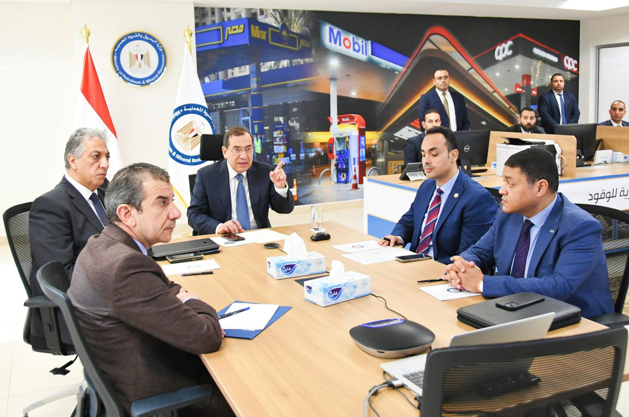 وزير البترول 