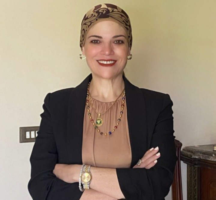 علا المندوه خبيرة أسواق المال