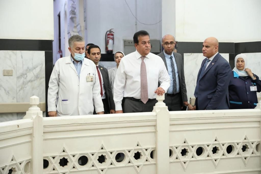 مستشفي رمد قلاوون الدكتور حاتم