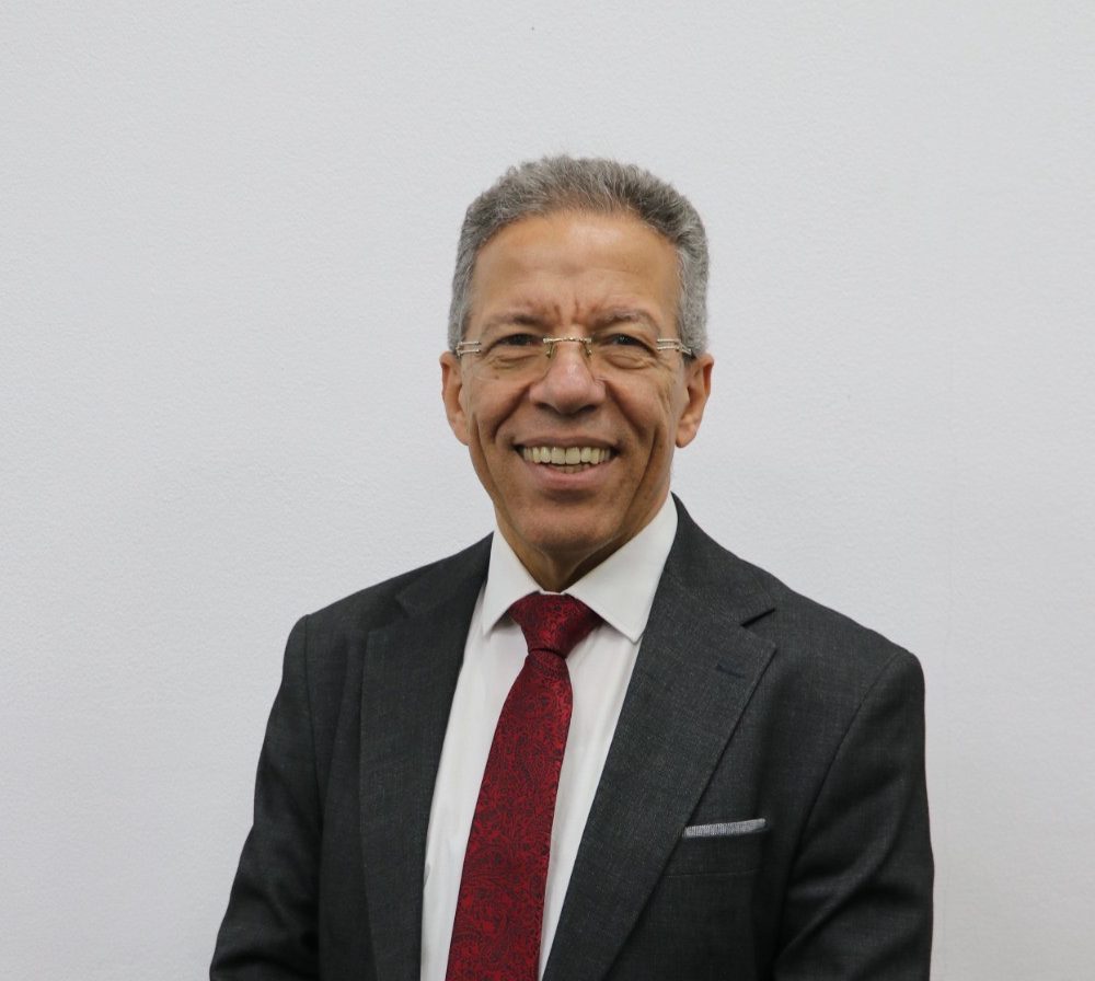 نقيب الاطباء اسامة عبدالحي