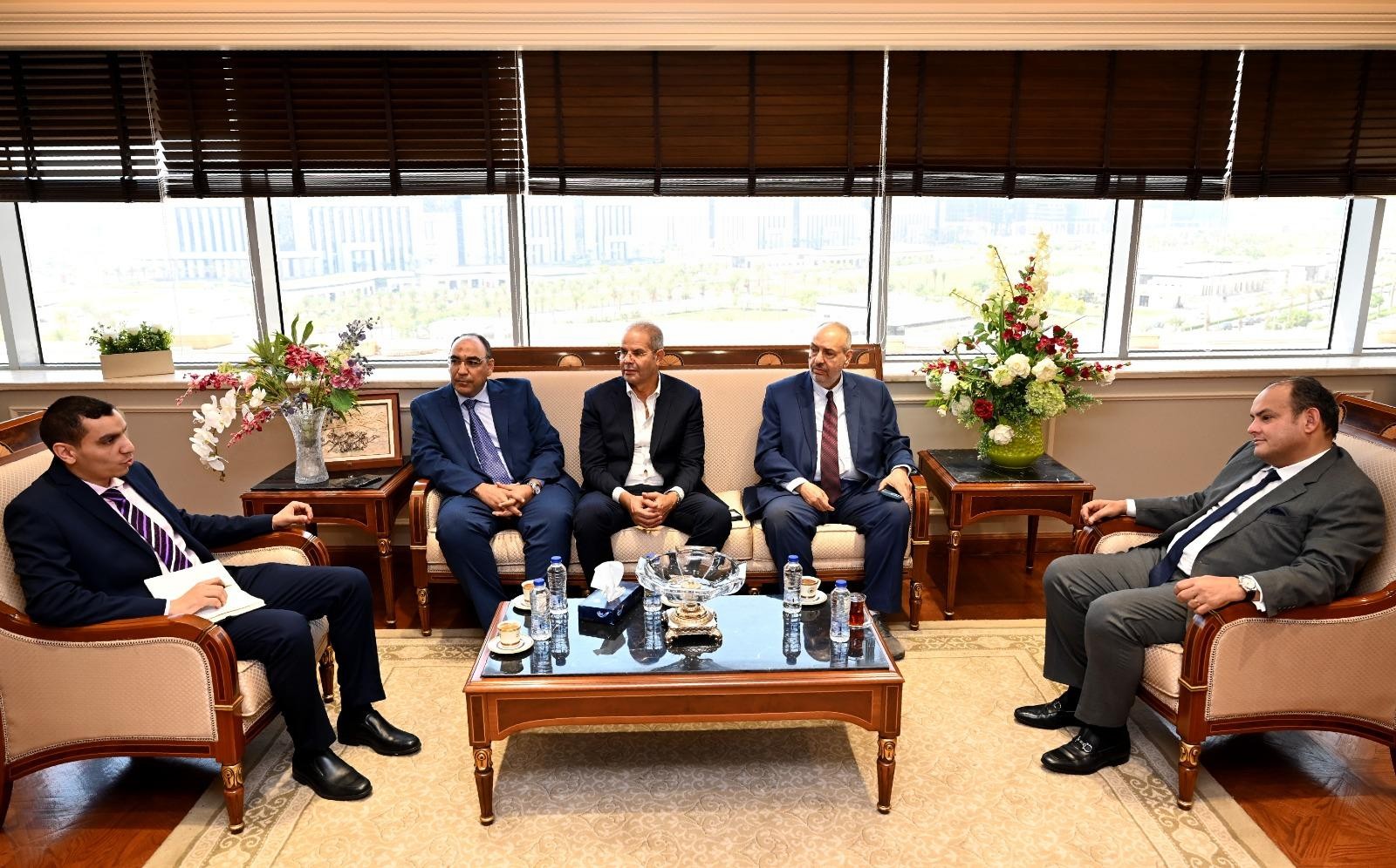 وزير التجارة خلال لقاء الجانب السعودى