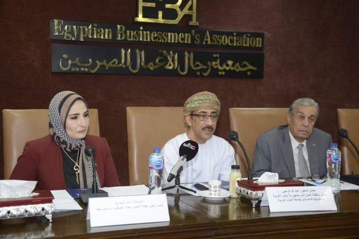 السواح تشارك سفير عمان