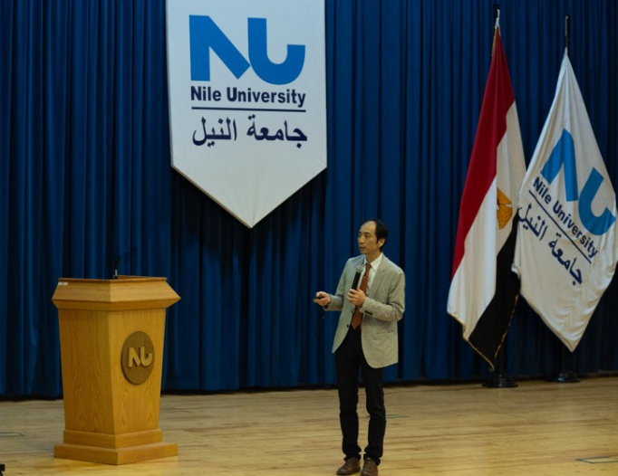 خلال الزيارة