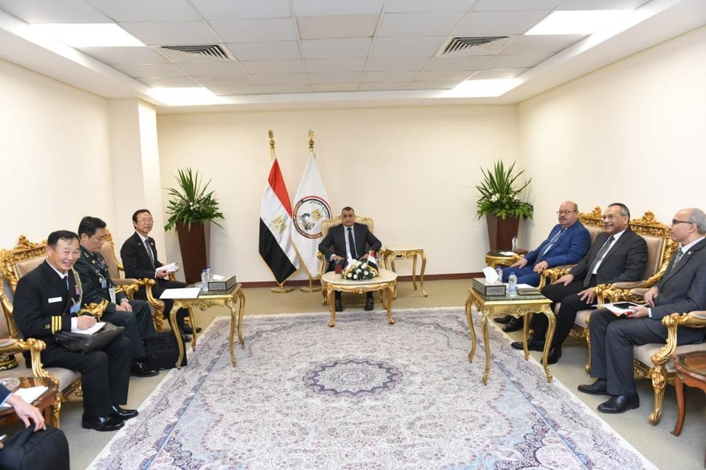 وزير الانتاج الحربى