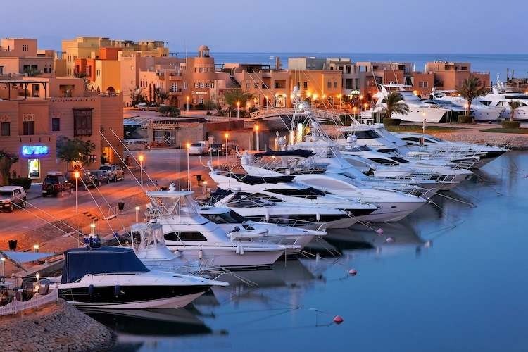 الجونة
