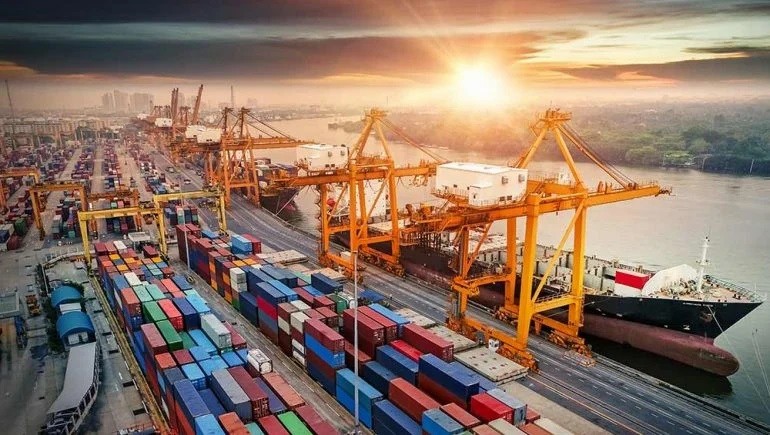 الإفراج عن بضائع بقيمة تزيد على 14.5 مليار دولار  