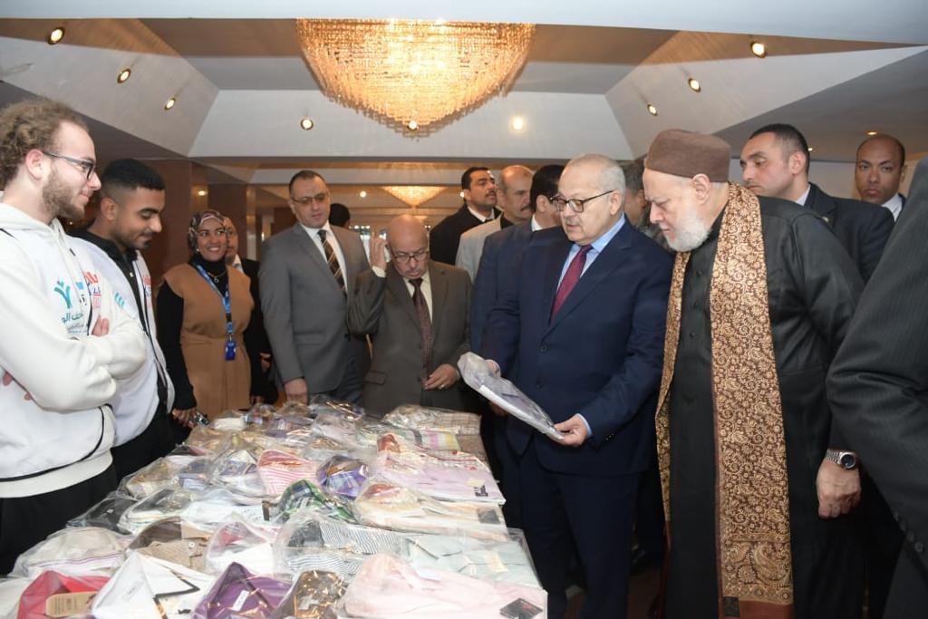 خلال المعرض الخيرى