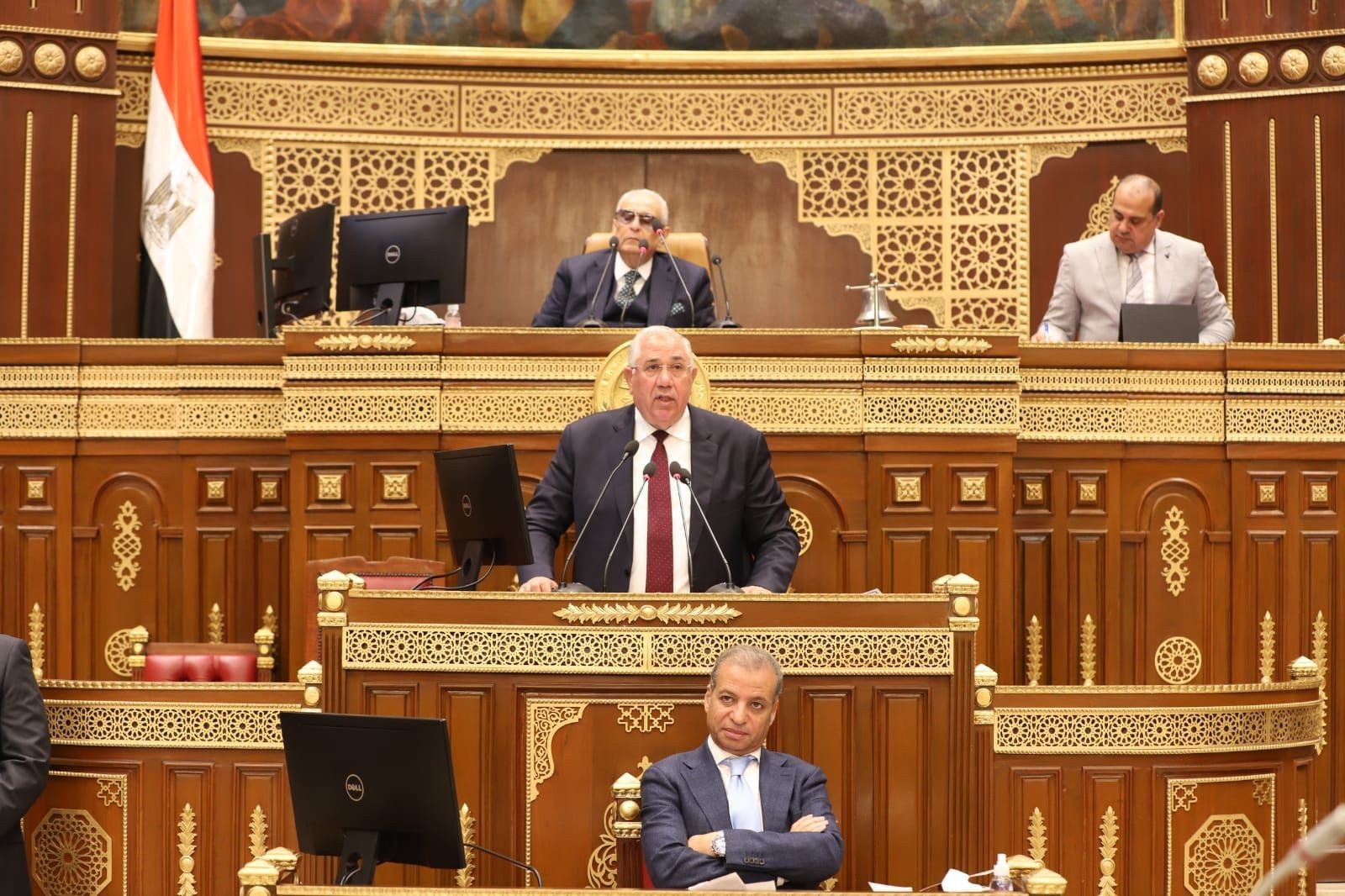 وزير الزراعة أمام مجلس الشيوخ