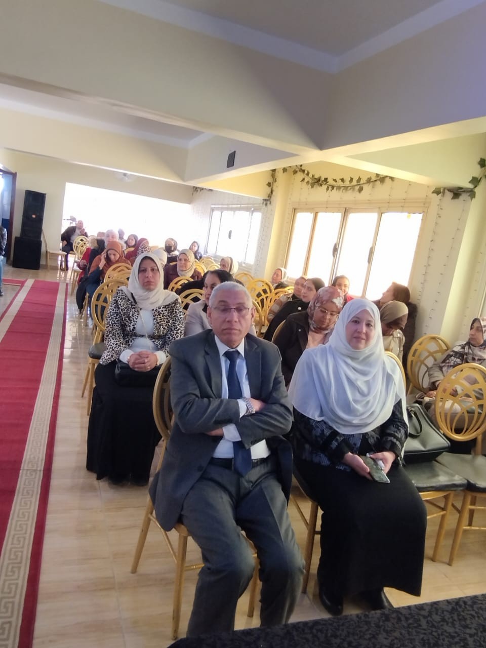 خلال الندوة