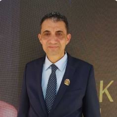 ممدوح عبد الله