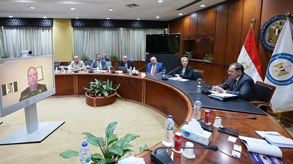 وزيري البترول والبيئة 