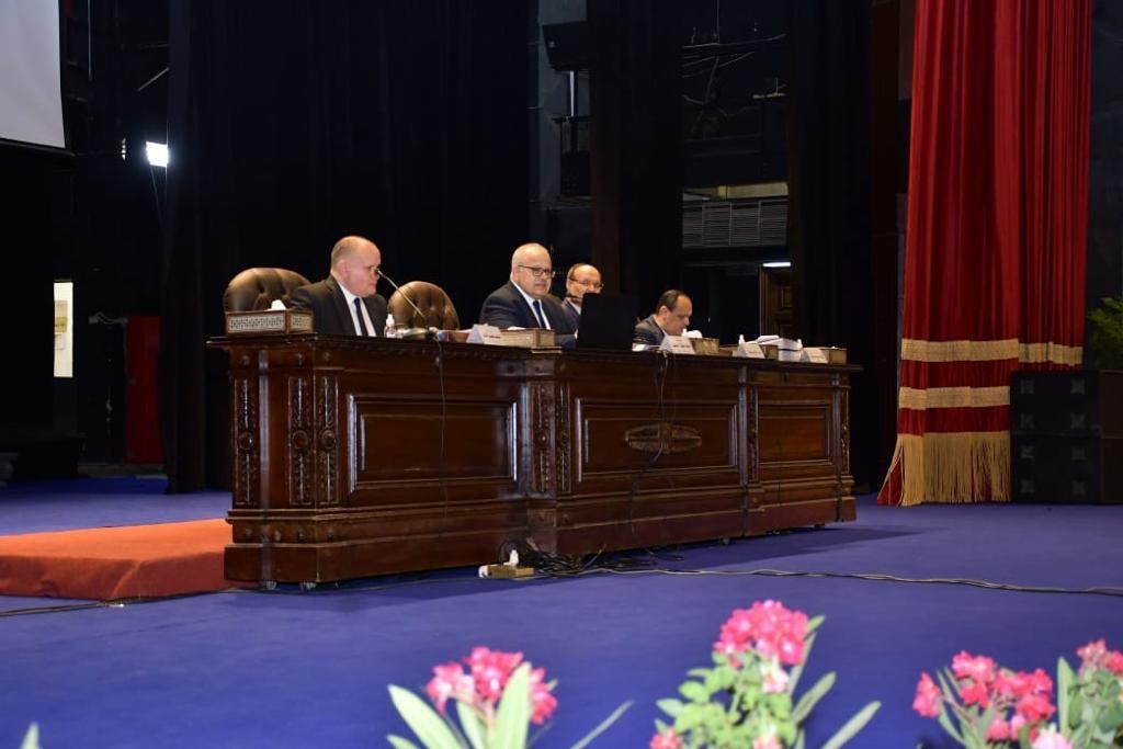 اجتماع مجلس جامعة القاهرة