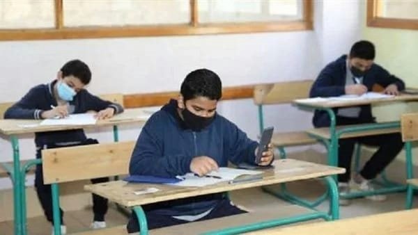 طلاب الشهادة الاعدادية