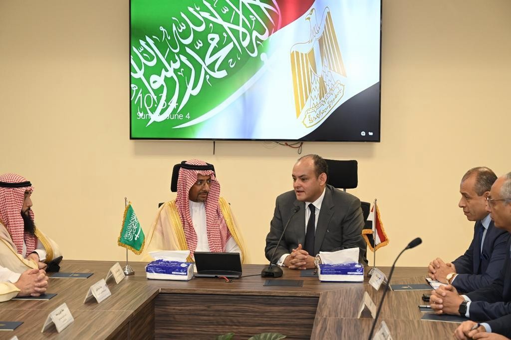 وزير التجارة مع نظيره السعودى