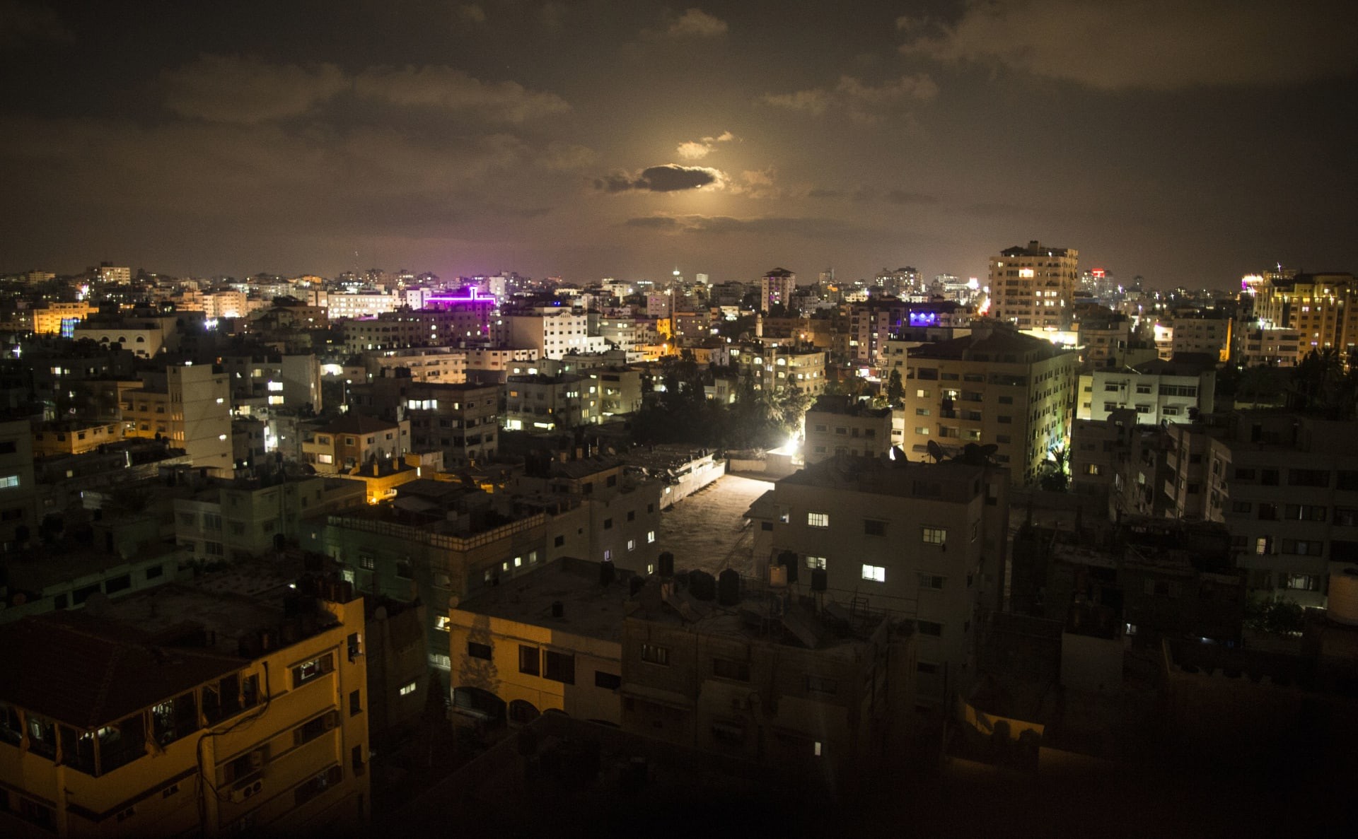 تخفيف الأحمال و انقطاع الكهرباء في مصر 
