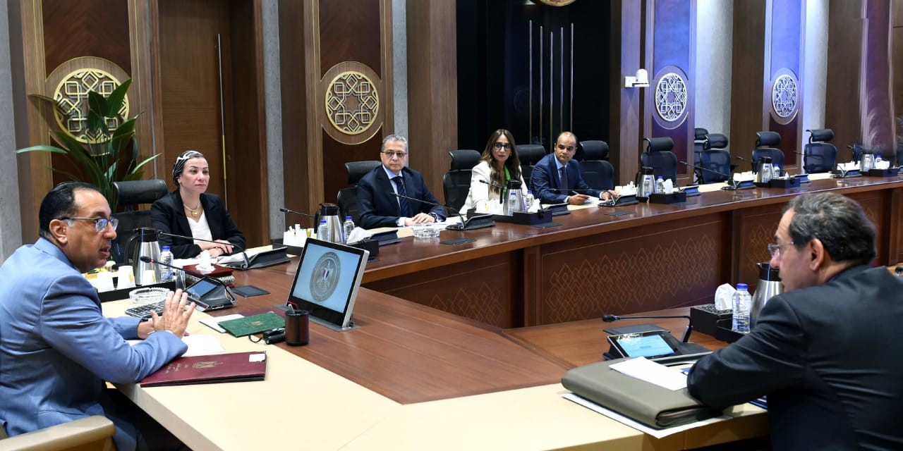 رئيس الوزراء يتابع موقف المشروعات الجديدة داخل المنطقة الصناعية الصينية