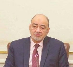 محمد اسماعيل رئيس شعبة المستلزمات الطبية