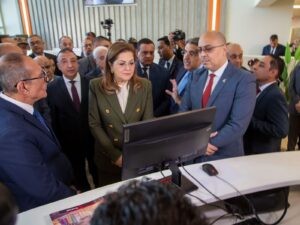"التخطيط" و"التنمية المحلية" تفتتحان مركز خدمات مصر في الإسكندرية