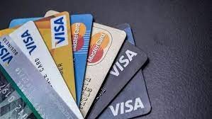القطاع المصرفي يُودع 2023 بـ 58 مليون بطاقة إلكترونية
