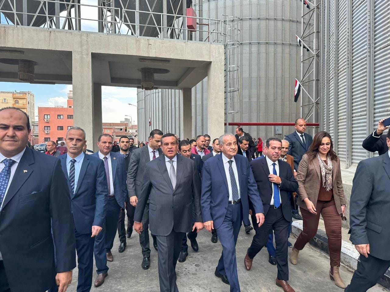 وزير التموين يتفقد صومعة دمنهور بالبحيرة