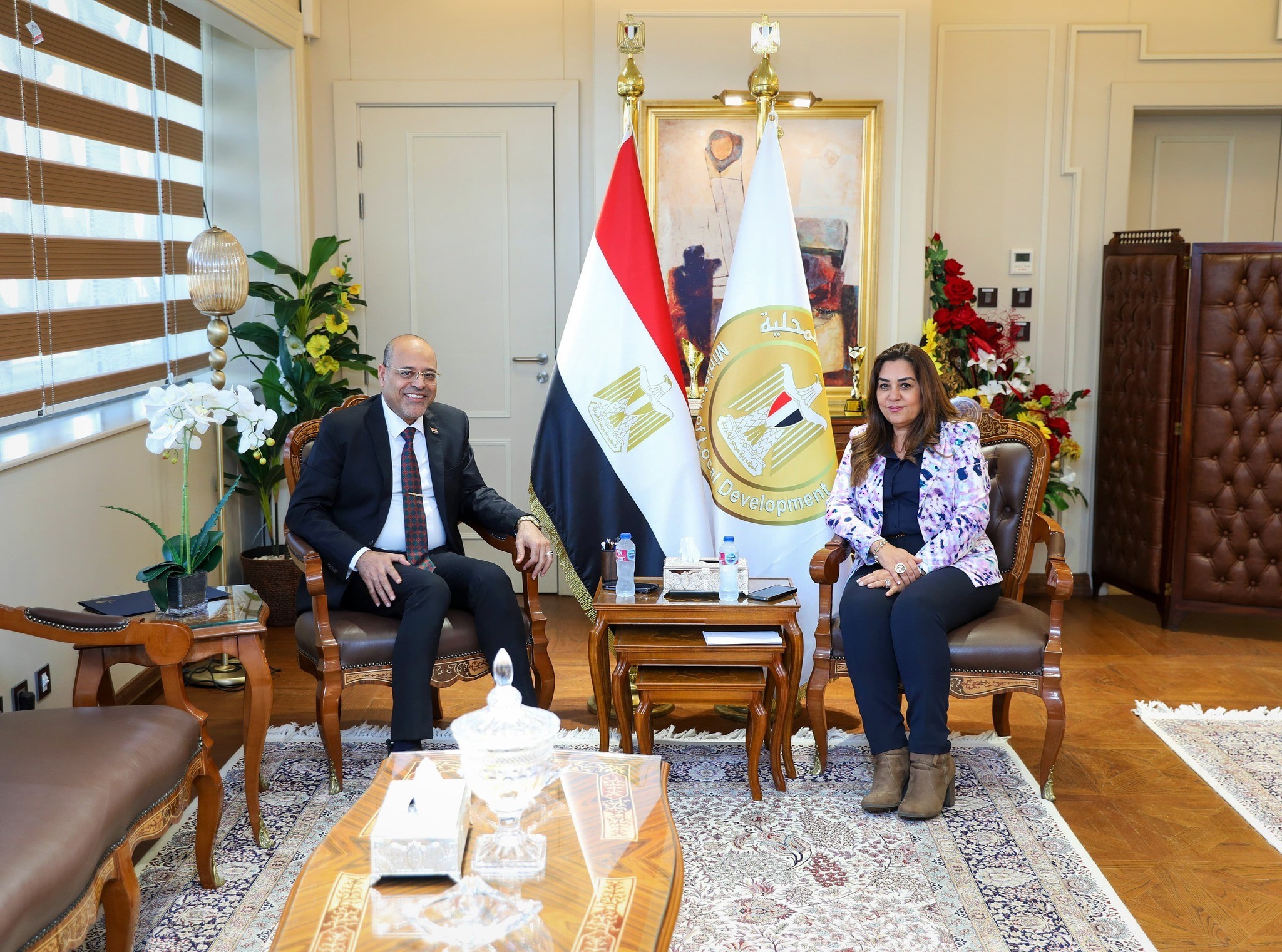 التنمية المحلية تبحث مع العمل التعاون لتنفيذ أهداف مبادرة بداية