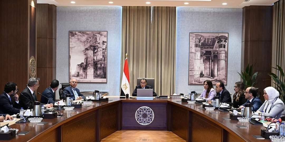 مدبولي يلتقي مسؤولي ستيلانتيس