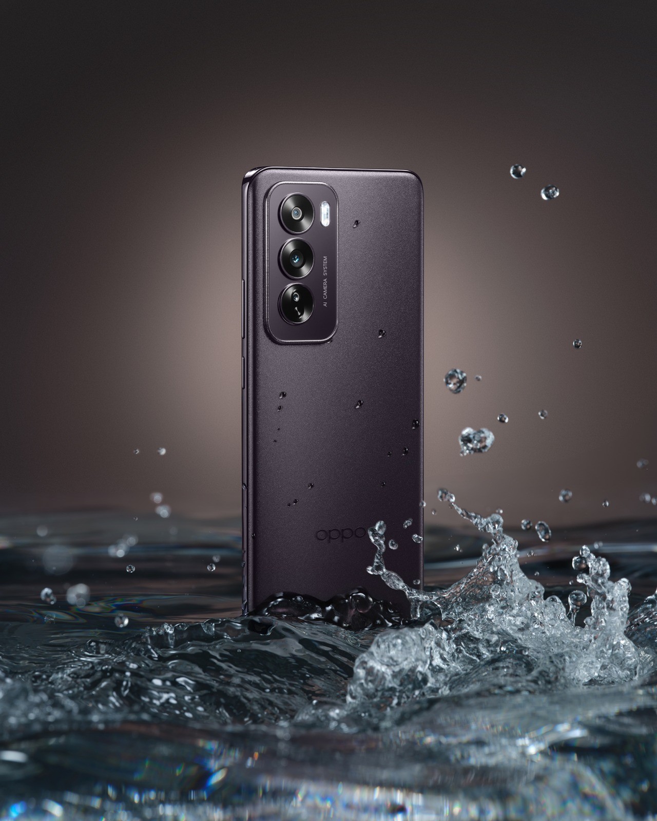 هاتف OPPO Reno12 5G المُصنَّع في مصر