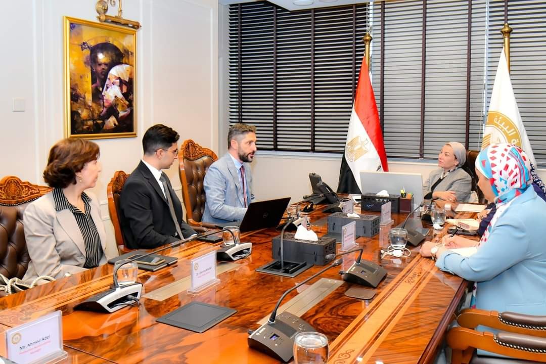 وزيرة البيئة 