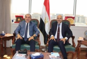 وزيرا قطاع الأعمال والعمل يبحثان تعزيز التعاون المشترك