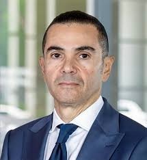 حسن الخطيب وزير الاستثمار