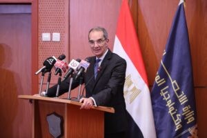 وزير الاتصالات