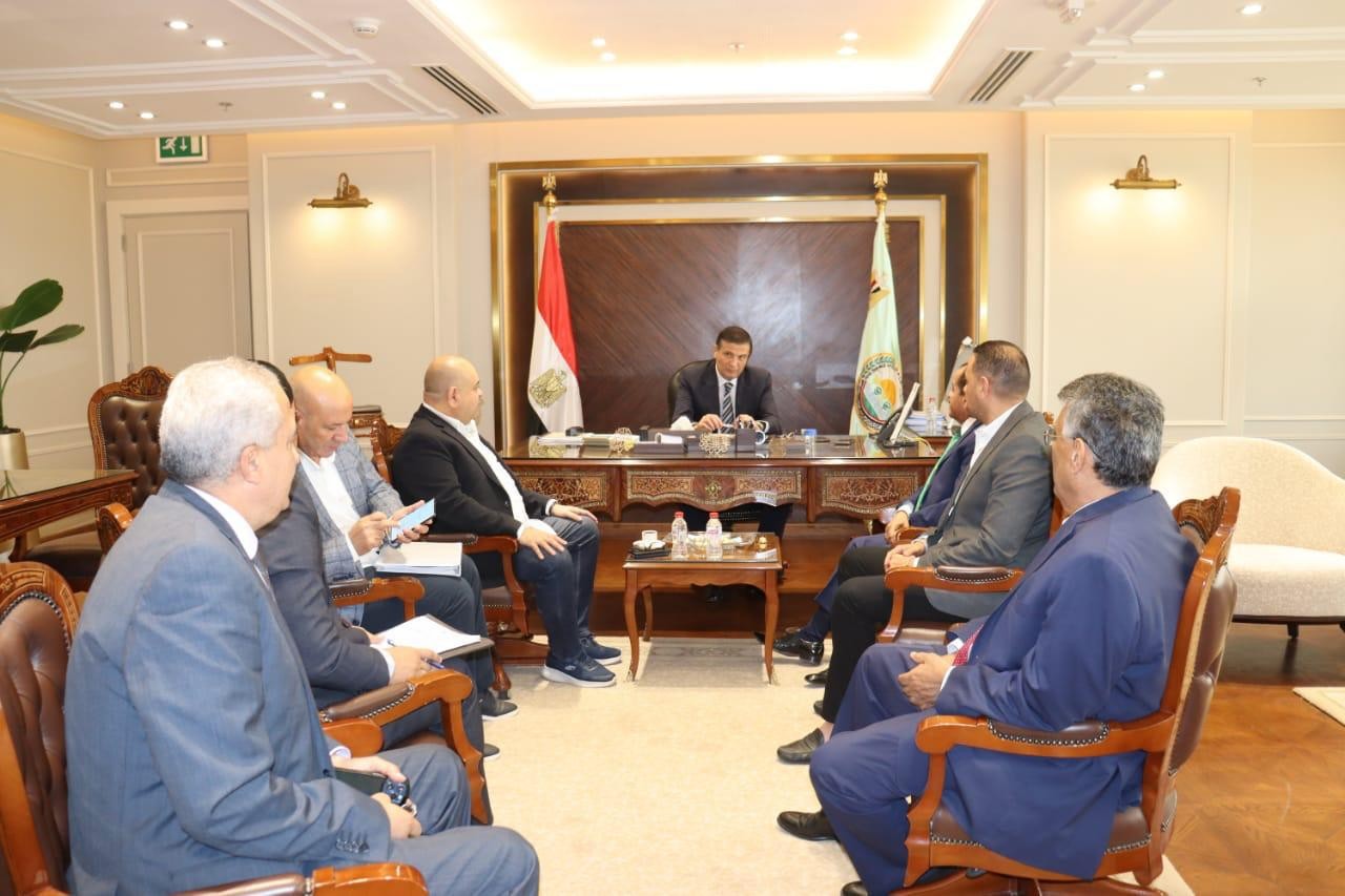 وزير الزراعة ونواب البرلمان