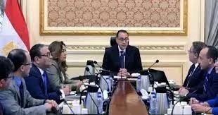 رئيس الوزراء يتابع موقف المشروعات المنفذة من  الهيئة الهندسية 