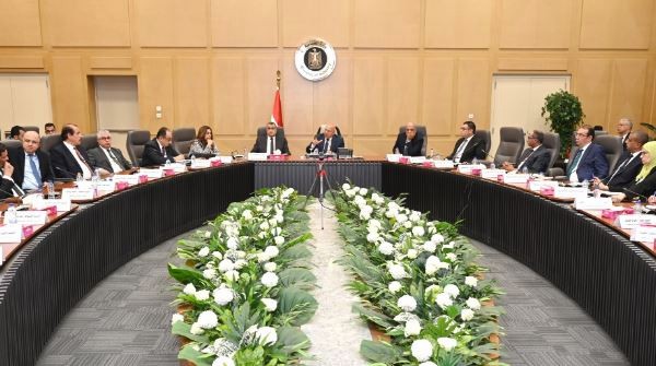 كامل الوزير وزير الصناعة