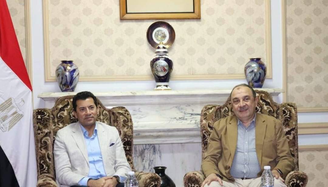 وزير قطاع الأعمال ووزير الرياضة