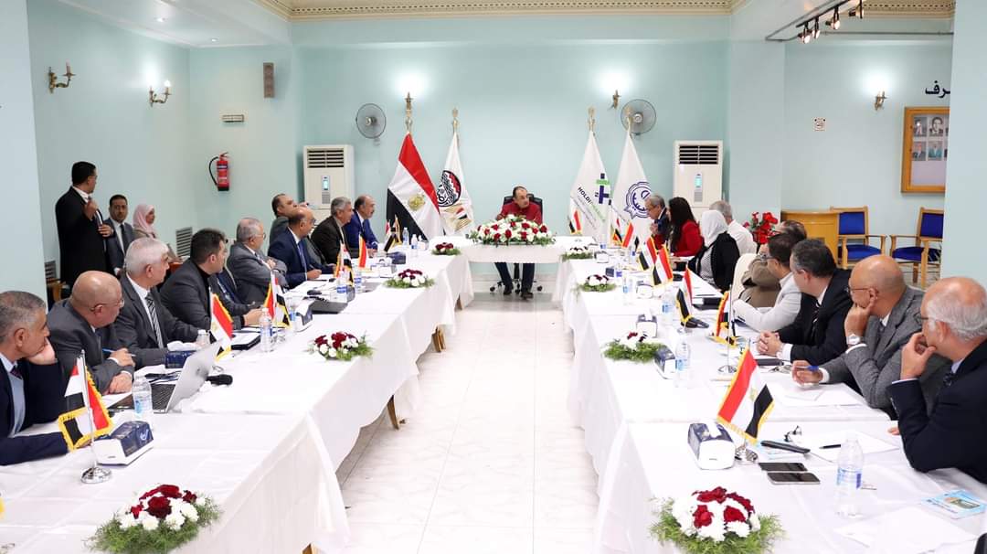 وزير قطاع الأعمال 